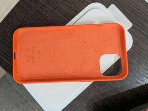 Customer photo review of iPhone 13 Silicone Case with MagSafe
