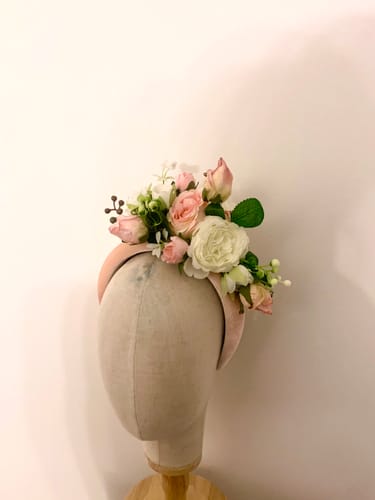 Customer photo review of Sinamay material teardrop  fascinator base for millinery wedding hats HB016