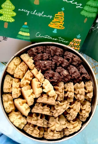Customer photo review of Butter Cookies with Almond Toffee Candy