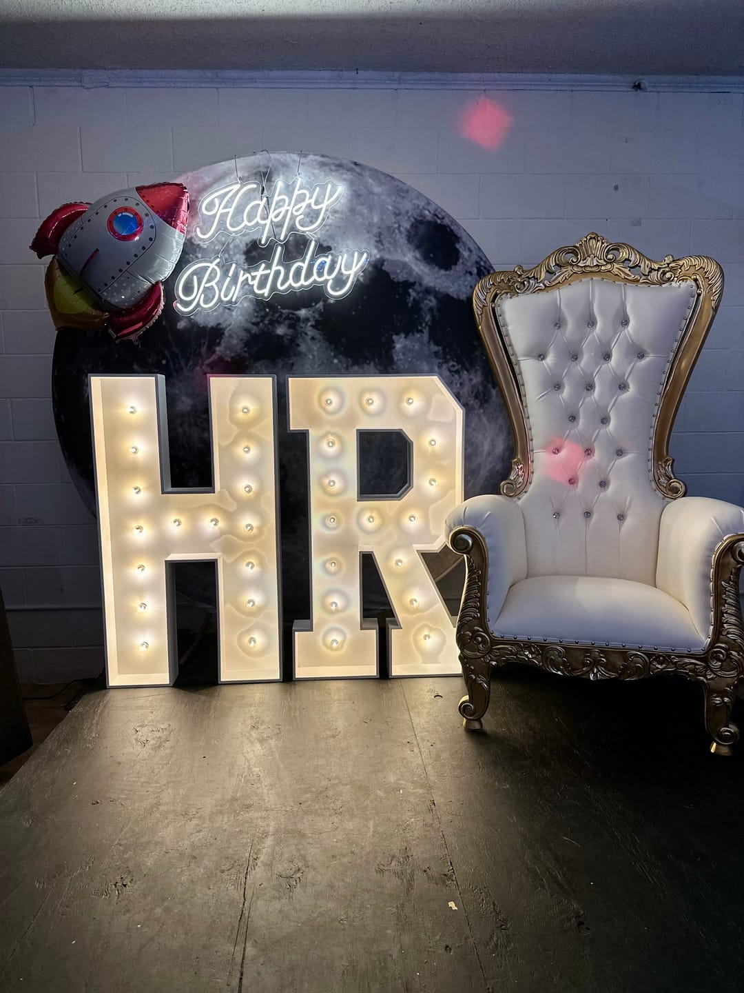 Customer photo review of Custom Round Fabric Backdrop for Birthday&Baby Shower&Wedding&Any Other Party