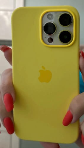 Customer photo review of iPhone 14 Silicone Case with MagSafe