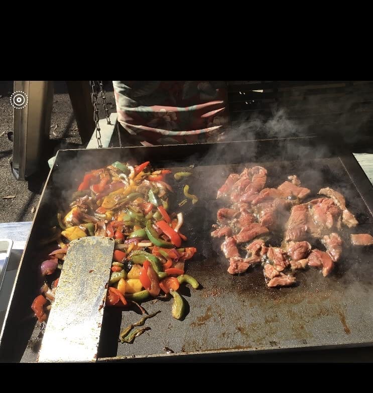 Customer photo review of Camplux GP102B Portable 2 Burners Gas Plancha, Garden BBQ Griddle Grill 4.0kW, Outdoor Picnics, Suitable for Butane/Propane Gas