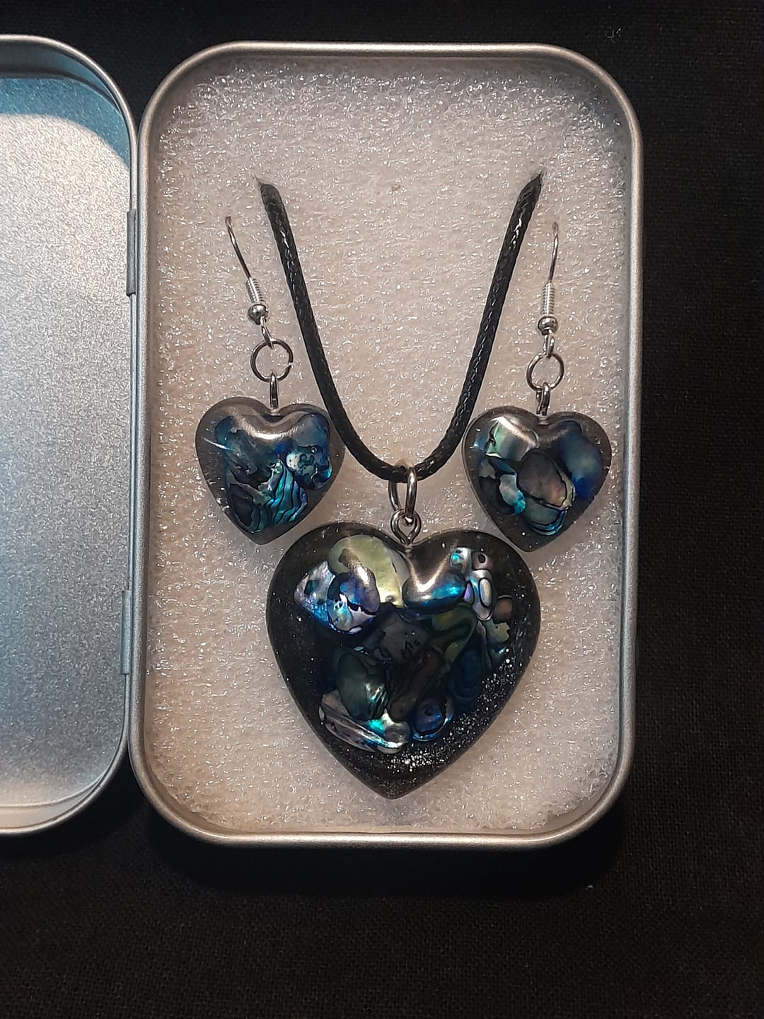 Customer photo review of 60g Pack of Small Tumbled Paua Pieces