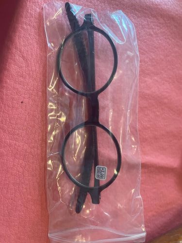 Customer photo review of Waye-2 | Round/Black/ACE