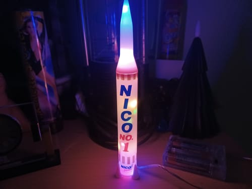 Customer photo review of Miniatur Nico No.1 Raketenbasis Lampe - Bunt