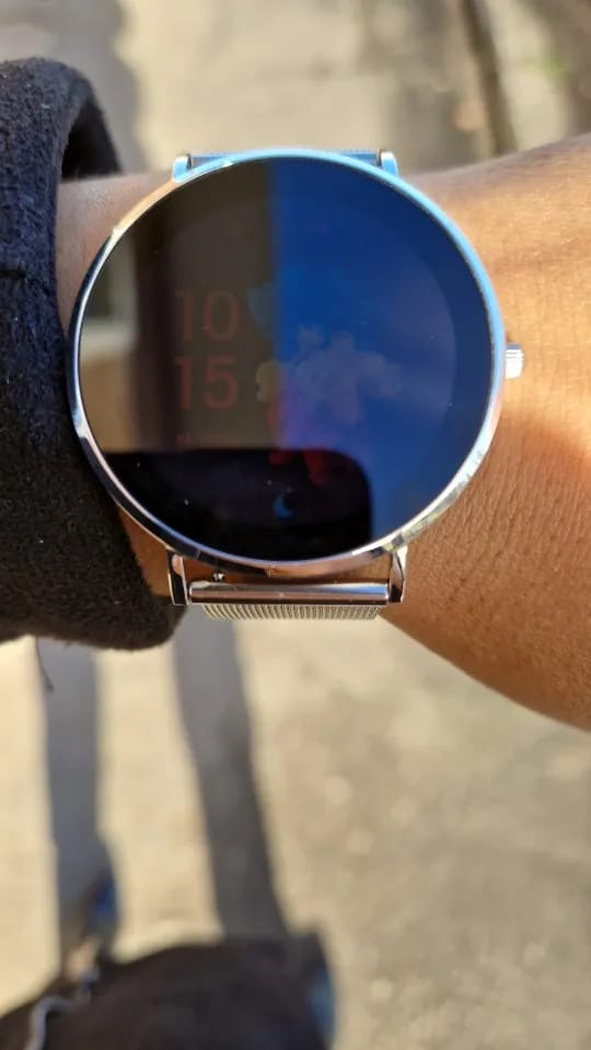 Customer photo review of Eleganza Smartwatch