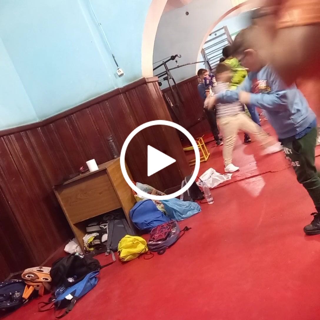 Customer video review of Manusi Box Knockout Fighter 2.0 Copii