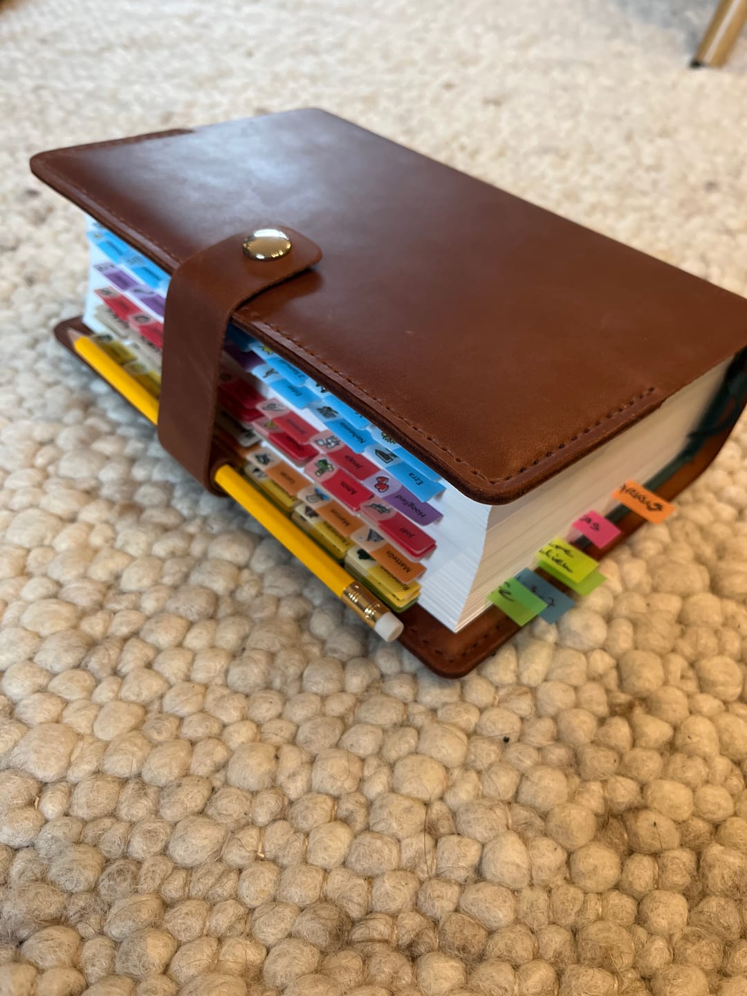 Customer photo review of Bibelhülle "Basic+" · echtes Leder · Individuelle Größen · handmade Bibelhülle nach Maß · optionale Gravur