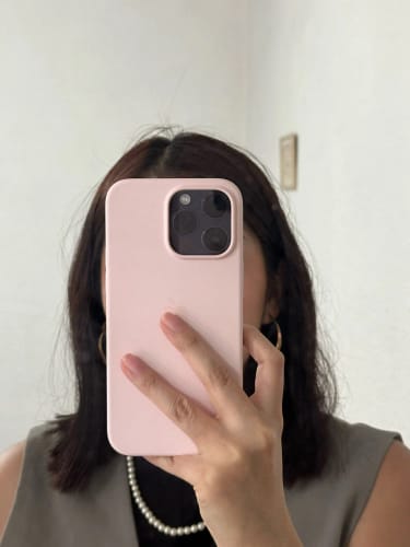 Customer photo review of iPhone 14 Silicone Case with MagSafe