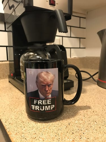 Customer photo review of Free Trump 15oz Coffee Mug