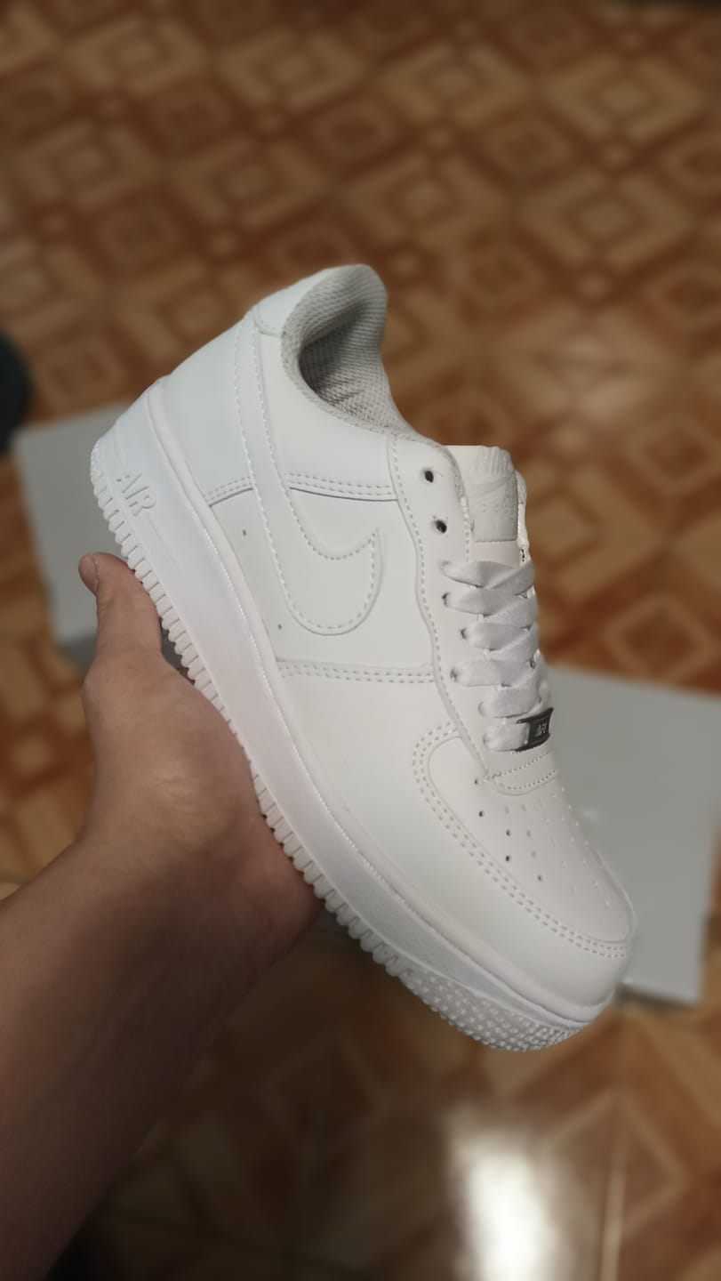Customer photo review of Tenis Air Force 1 Blanco Total Piel 1.1