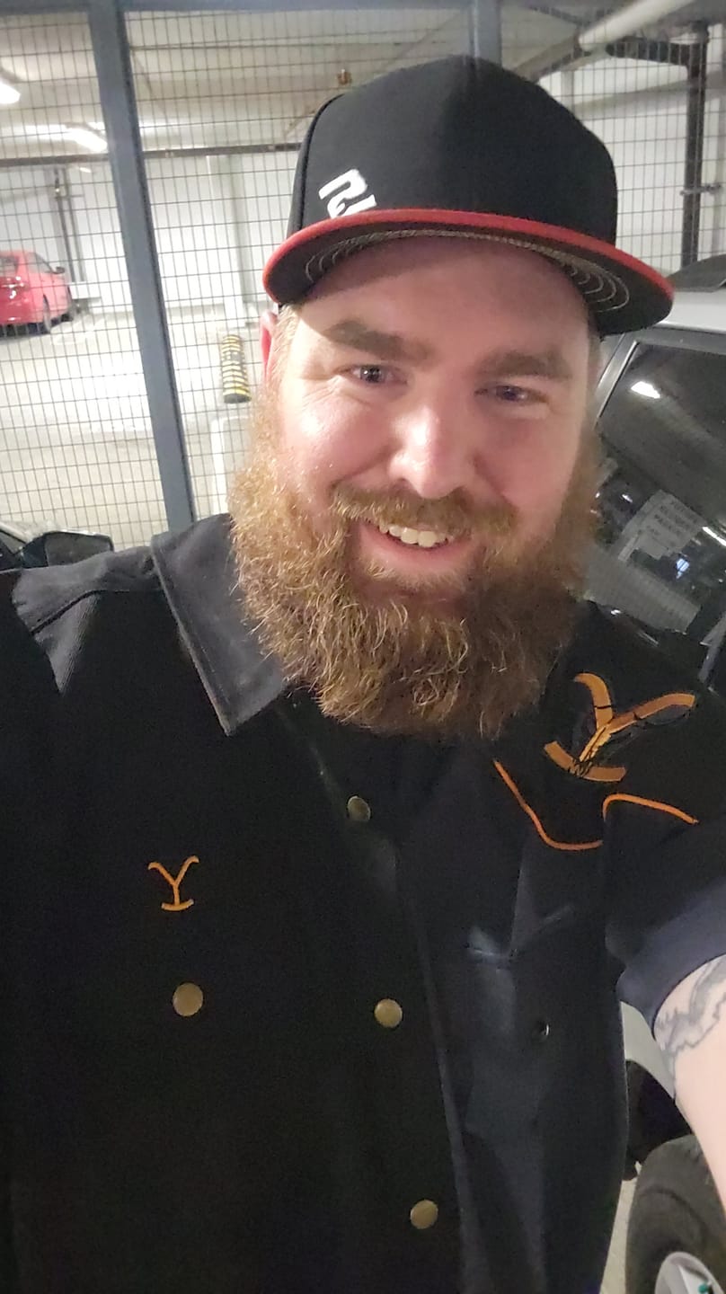 Customer photo review of Yellowstone "EST. 1886" - Short Sleeve Roper Shirt