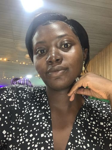 Customer photo review of Luvwin Pixie Cut Wigs Pre-Plucked Hairline 100% Human Hair For Black Women