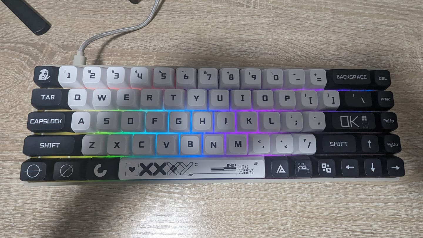 Customer photo review of DrunkDeer G65 - Wired Actuation-Distance-Adjustable Magnetic Switch Gaming Keyboard