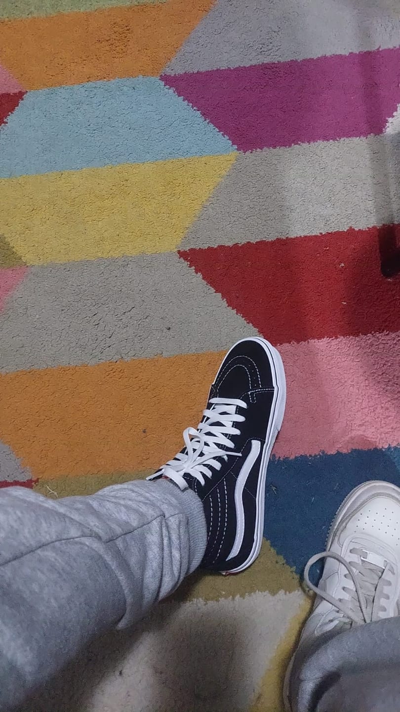 Customer photo review of Zapatilla Vans Sk8-Hi Mujer Negro