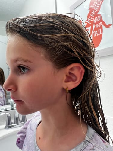 Customer photo review of Gold Huggies