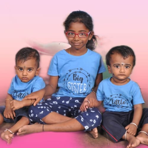 Customer photo review of Big Bro Lil Bro Big sis Lil Sis Tshirt and Romper for siblings