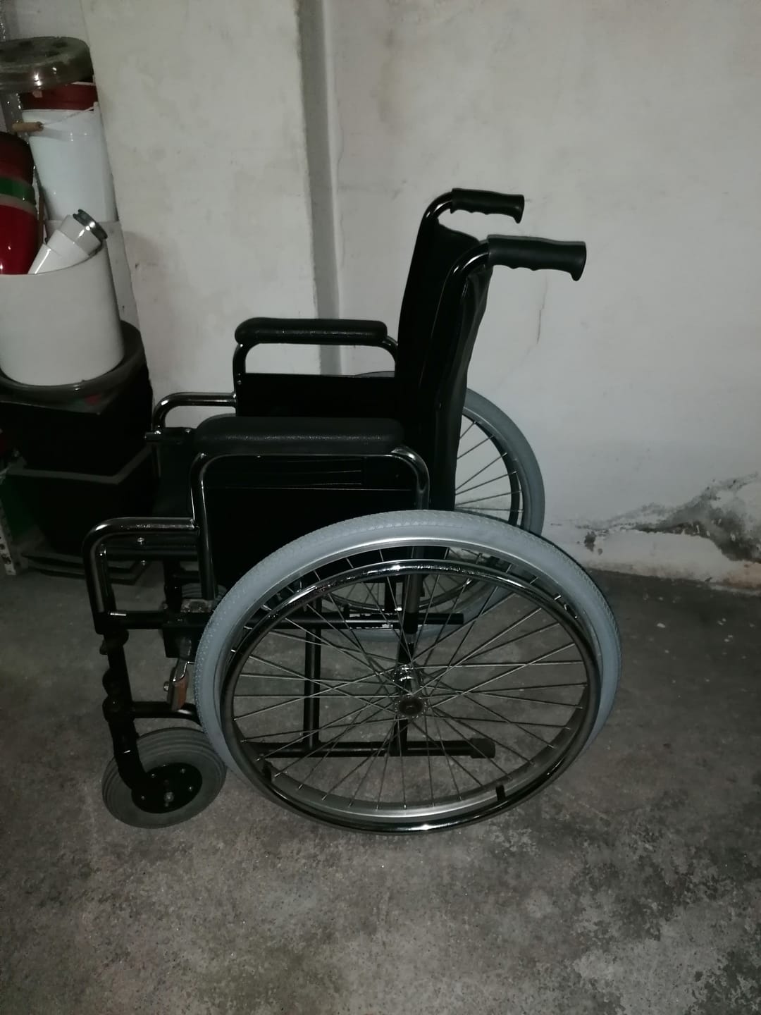 Customer photo review of Pneu Pneumático para Cadeiras de Rodas  24'' x 1,(3/8)''