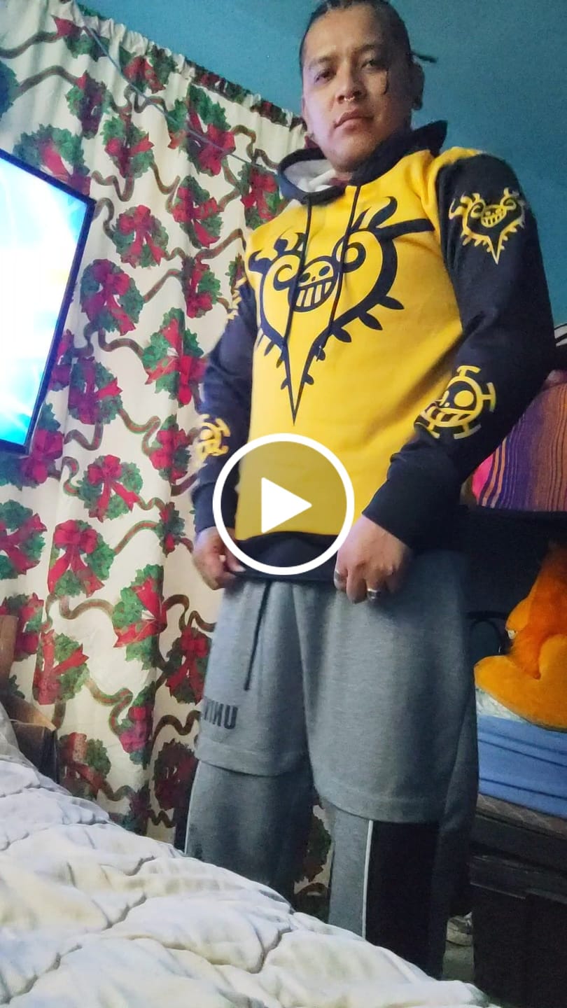 Customer video review of Sudadera One Piece Piratas Corazón Trafalgar Law