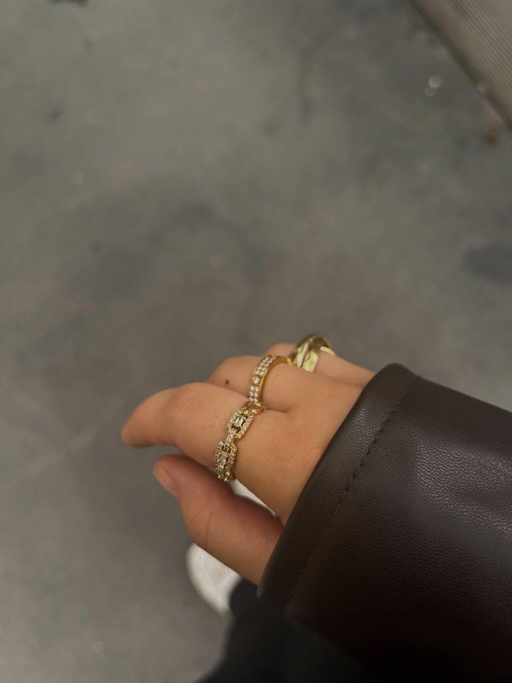 Customer photo review of Arena Ring | 18K vergoldet