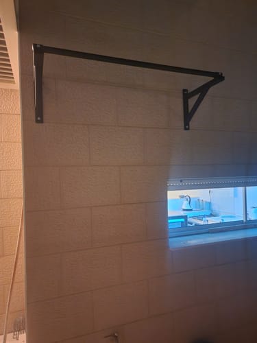 Customer photo review of מתקן מתח / בר לקיר 1.20x0.40 מ'