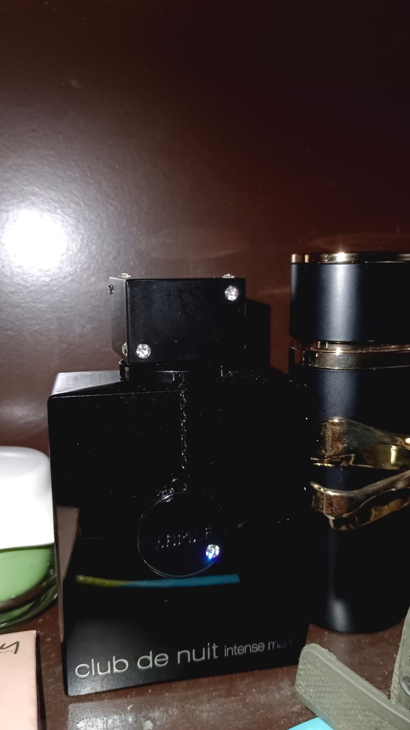 Customer photo review of Armaf Club De Nuit Intense Man Parfum