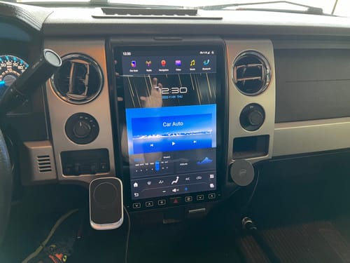 Customer photo review of Ford F150 2009 - 2014 — 14.4" Tesla-style Apple Carplay Screen