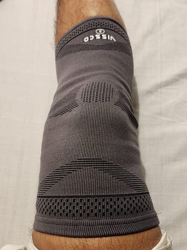 Customer photo review of Stretchable 2D Knee Cap | Ideal mild support for free Knee movement | Color - Grey (IN PAIR)