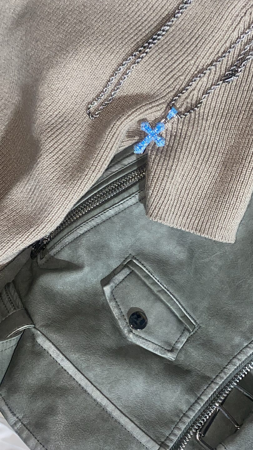 Customer photo review of BLUE CROSS PENDANT. - WHITE GOLD