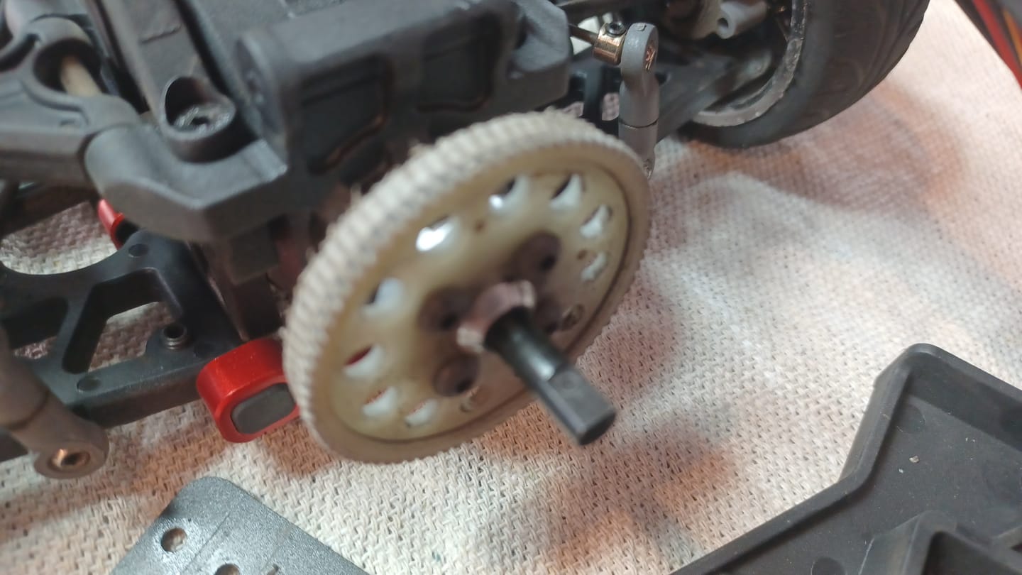Customer photo review of Steel Spur Gear For 1/10 Scale On-Road Cars