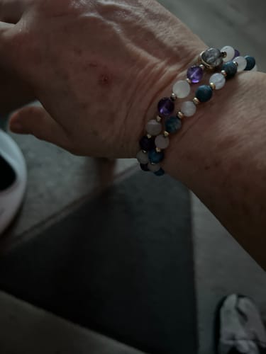Customer photo review of Bracelet Détoxifiant en Apatite et Pierre de Lune || Or fin