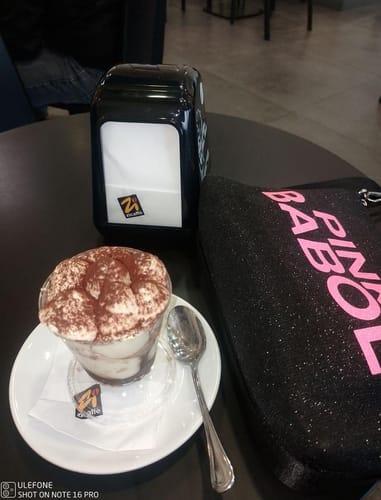 Customer photo review of Pochette Pink Babol glitterata con tracolla regolabile