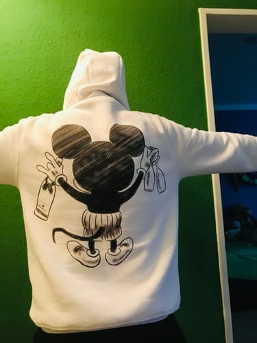 Customer photo review of CHAMPAGNE MOUSE - Premium Hoodie