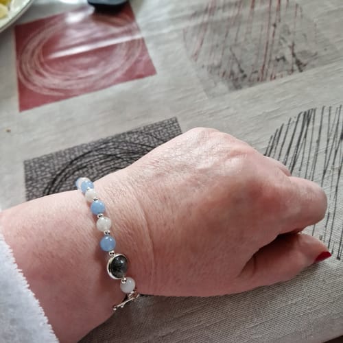 Customer photo review of Bracelet anti-essoufflement en calcédoine et pierre de lune | Argent 925