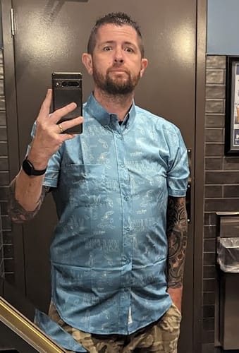 Customer photo review of Looney Tunes "Bunny Blueprints" – KUNUFLEX Short Sleeve Shirt