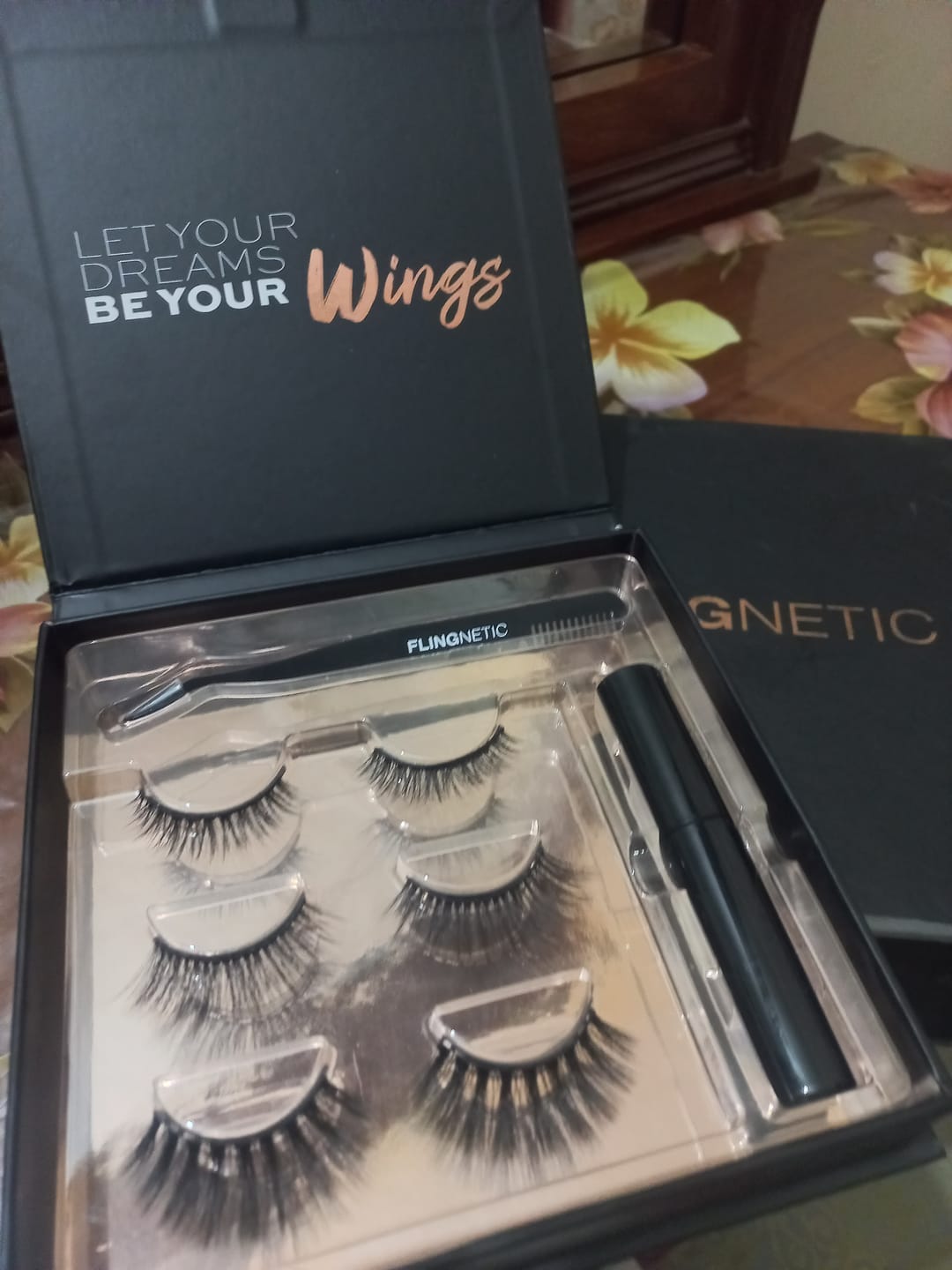 Customer photo review of FLINGNETIC MAGNETIC EYE LINER & LASHES KIT (12 Magnets - NEW EDITION)