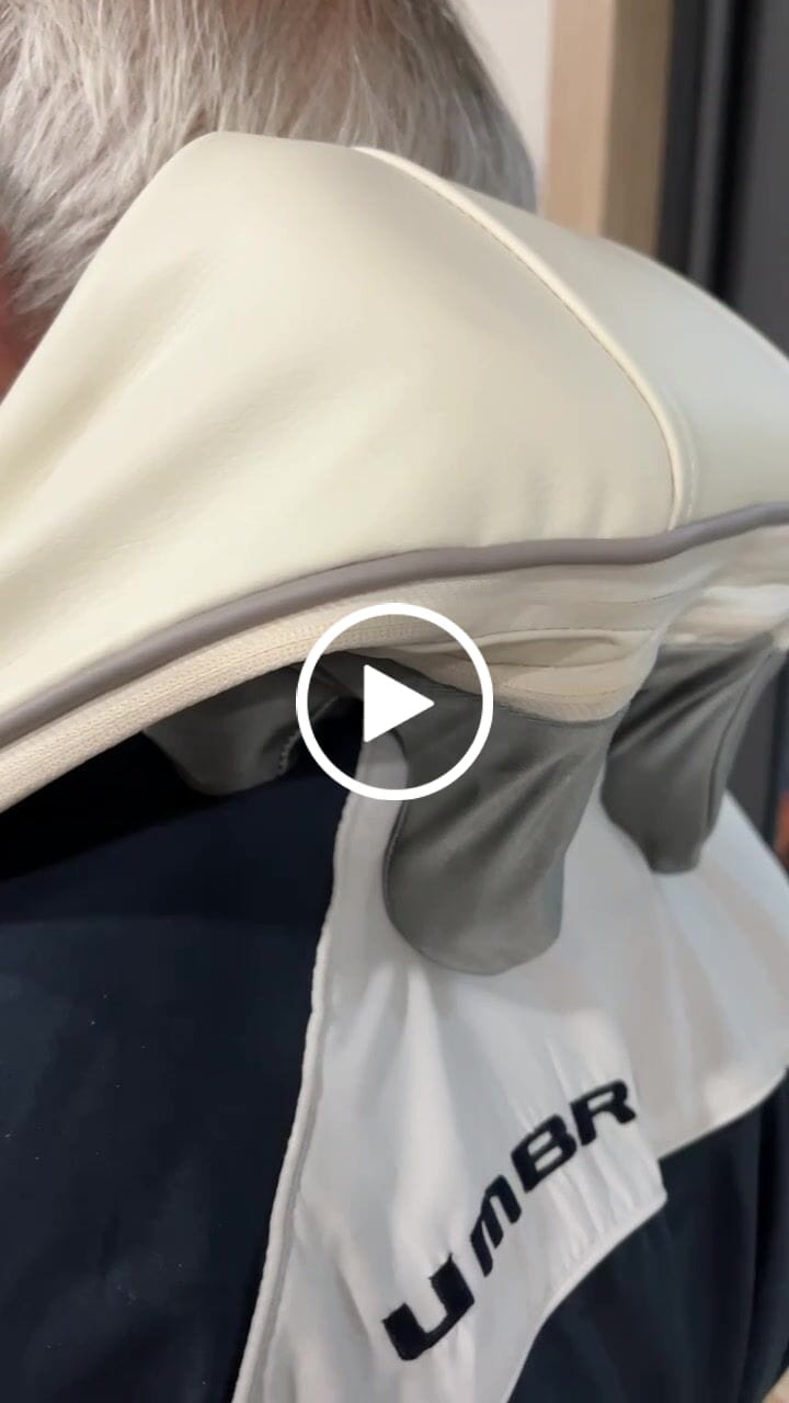 Customer video review of Massaggiatore Shiatsu per collo e spalle: profondo e rilassante