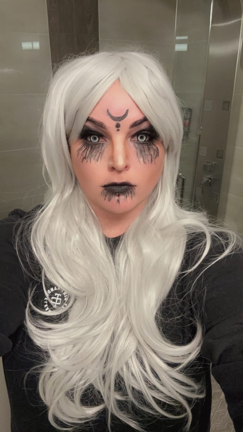 Customer photo review of PRIMAL ® Werewolf III - White Colored Contact Lenses