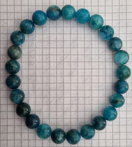 Customer photo review of Bracelet en perles d'apatite bleue 10mm