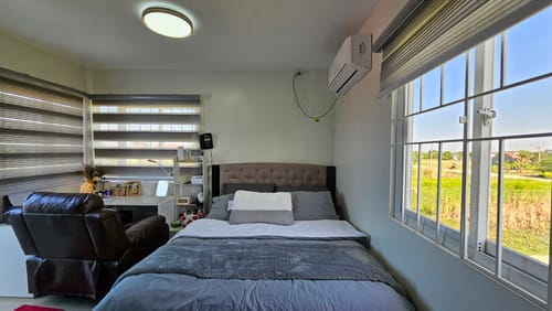 Customer photo review of Two-toned Skyrocket