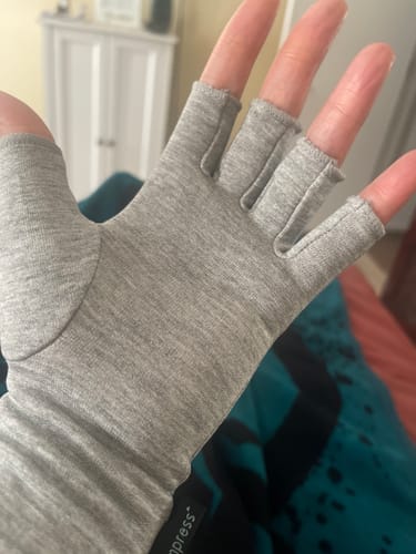 Customer photo review of Premium Onecompress™ Gloves