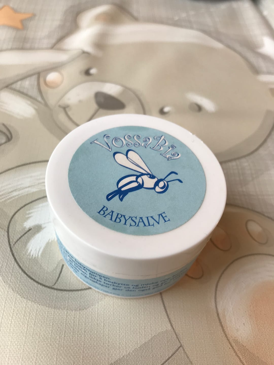 Reseña fotográfica de un cliente sobre la pomada para bebés