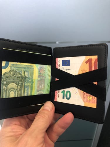 Customer photo review of Flap Boy - Magic Wallet with Coin Pocket