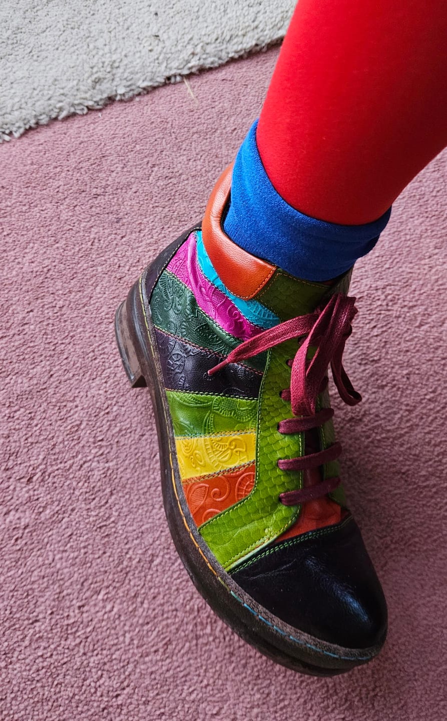 Customer photo review of Retro Hand-polished Rainbow Ankle Boots