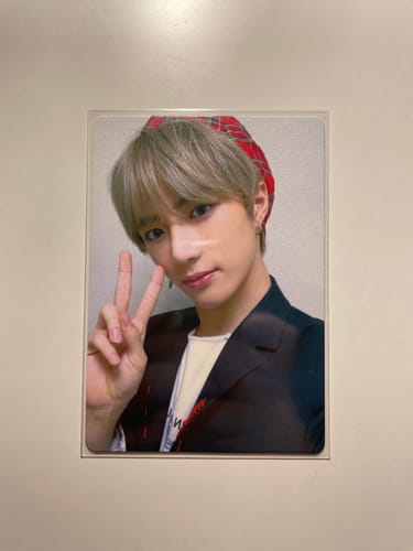 Customer photo review of PREMIUM PHOTOCARD SLEEVES - YELLOW VERSION (73x103MM)