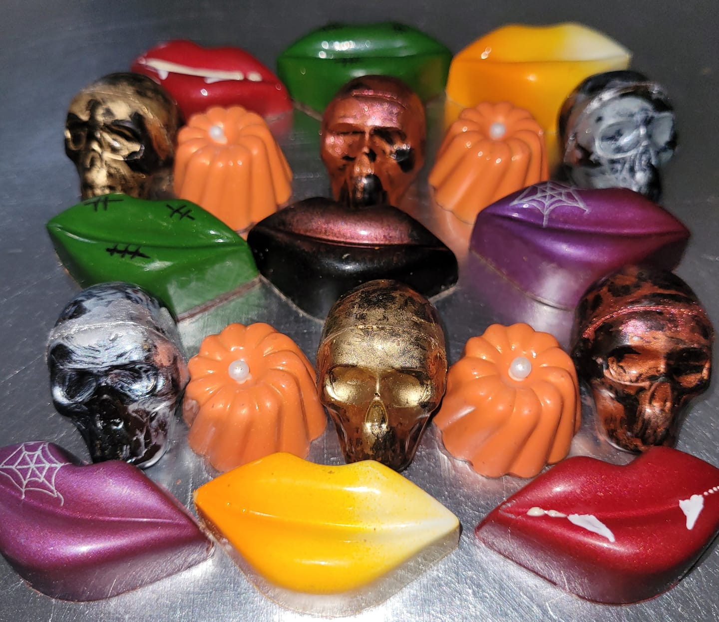 Customer photo review of Halloween Lover's Chocolate, 16 piece