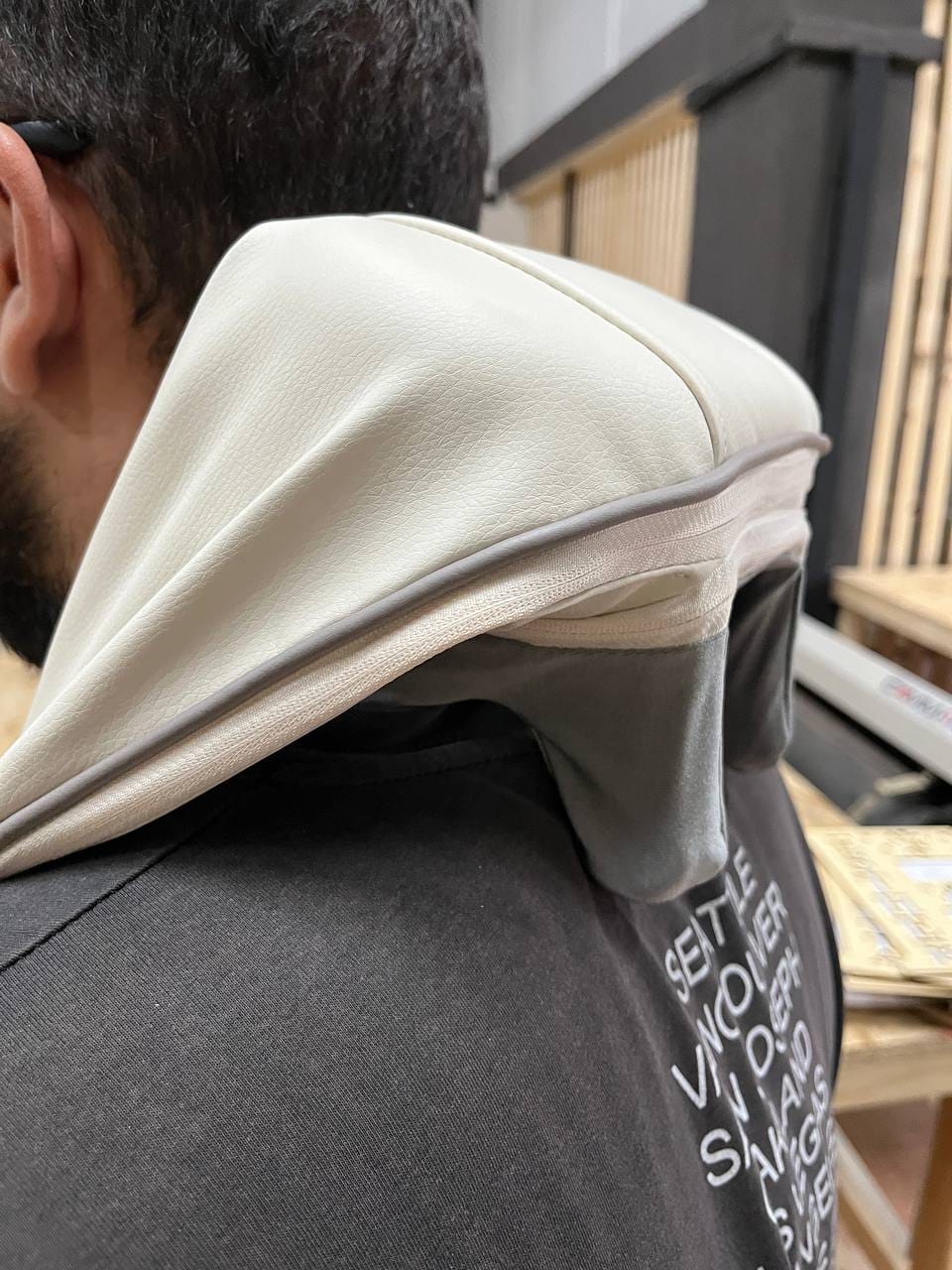 Customer photo review of Massaggiatore Shiatsu per collo e spalle: profondo e rilassante
