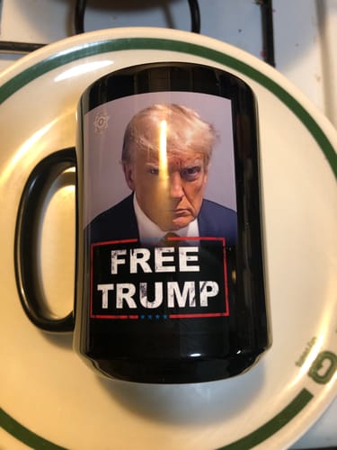 Customer photo review of Free Trump 15oz Coffee Mug