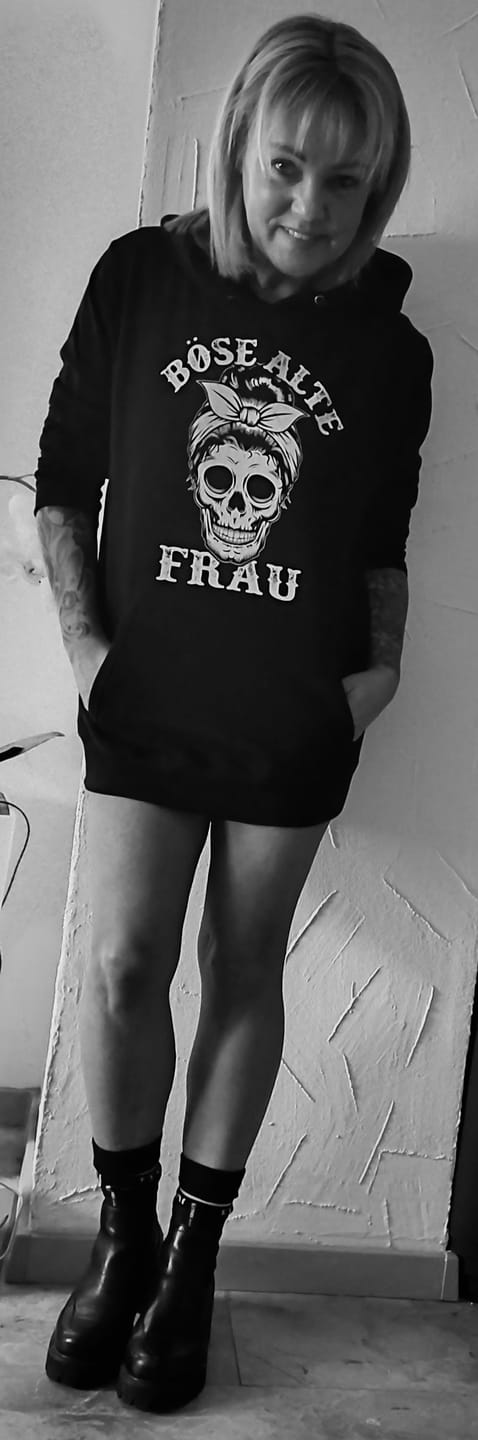 Customer photo review of Böse alte Frau - Damen Hoodie