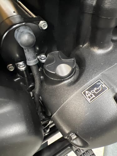 Customer photo review of Triumph Machined Oil Filler Cap - Brogue Moto